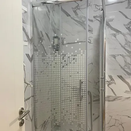 Gm شقة زلاتيبور